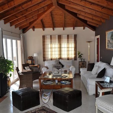 Welcome Inn Nerja Guest House Luxury Bed & Breakfast Exterior foto