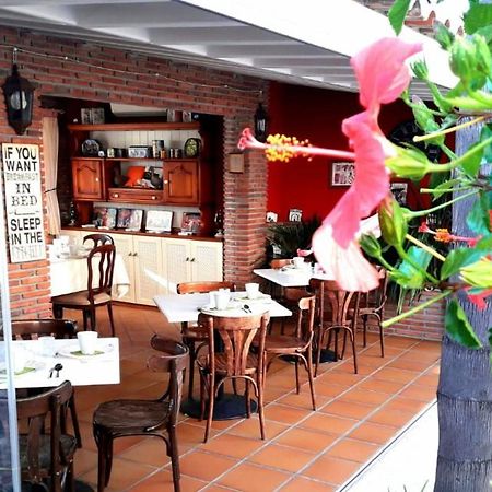 Welcome Inn Nerja Guest House Luxury Bed & Breakfast Exterior foto