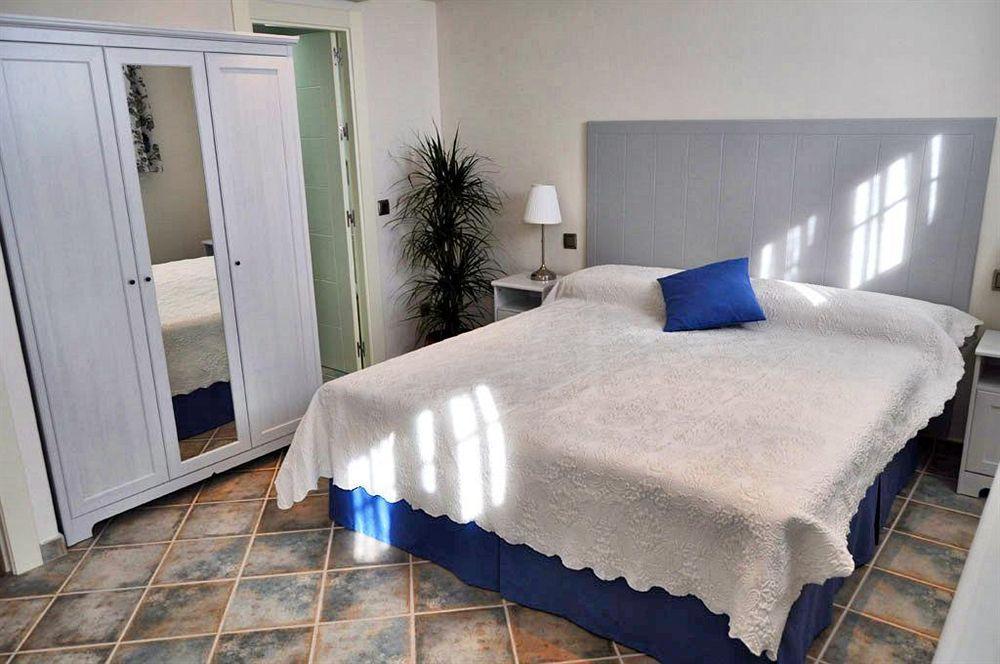 Welcome Inn Nerja Guest House Luxury Bed & Breakfast Exterior foto