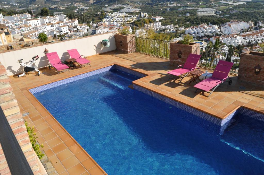 Welcome Inn Nerja Guest House Luxury Bed & Breakfast Exterior foto